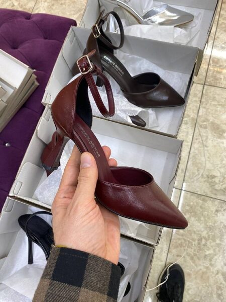 Women's Shoes — 2431 view 4