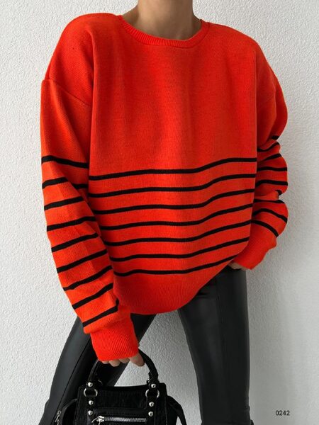 Apparel — 8218 view 2