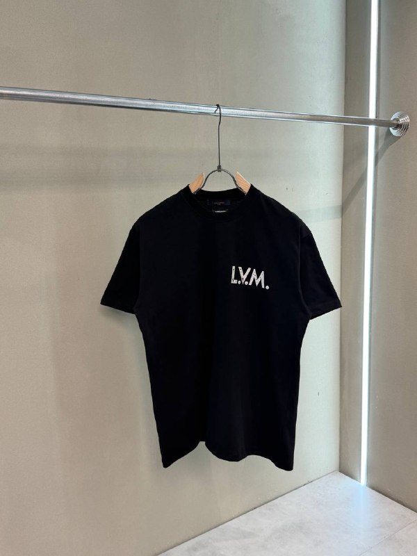 Apparel — TGA49_1S68Mj