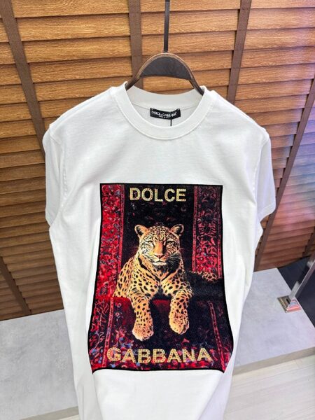 Apparel — TGAFRBpVh2Vi