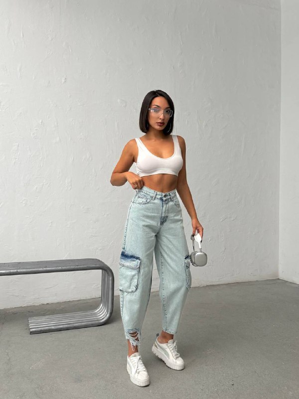 Apparel — TGAMJyCB-wH9 view