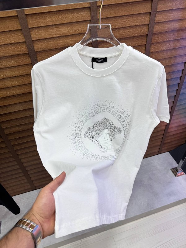 Apparel — TGAQIljUJM08