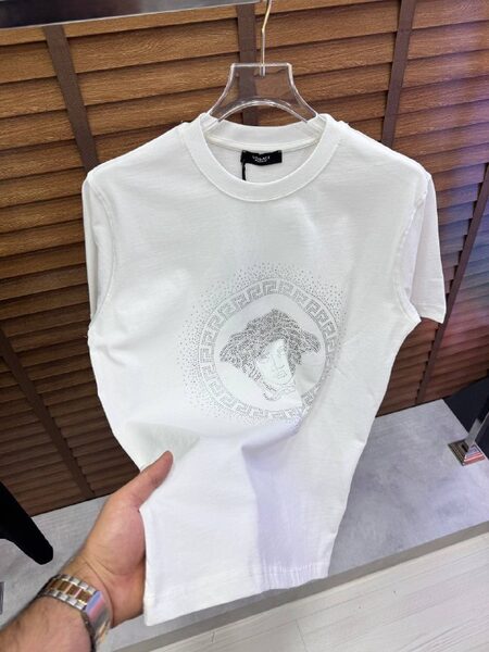 Apparel — TGAQIljUJM08