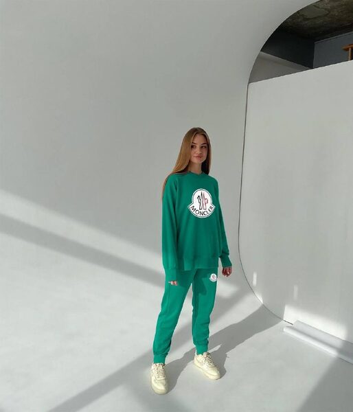 Apparel — TGARBCHFjKv4 view 4