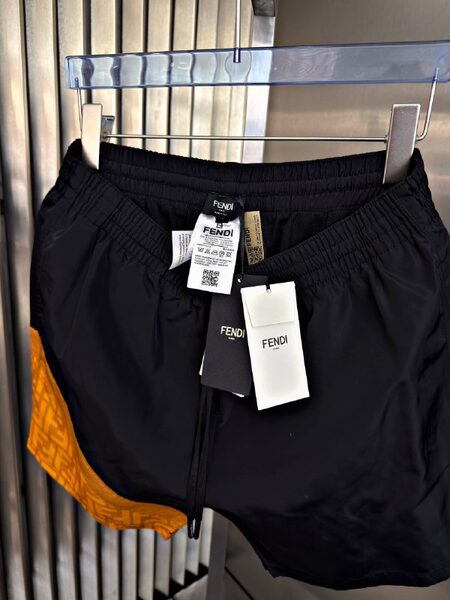 Apparel — TGAfj5FJdR8h view 6