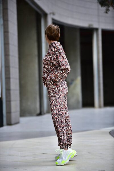 Apparel — TGAiRpk4WeZ_ view 4
