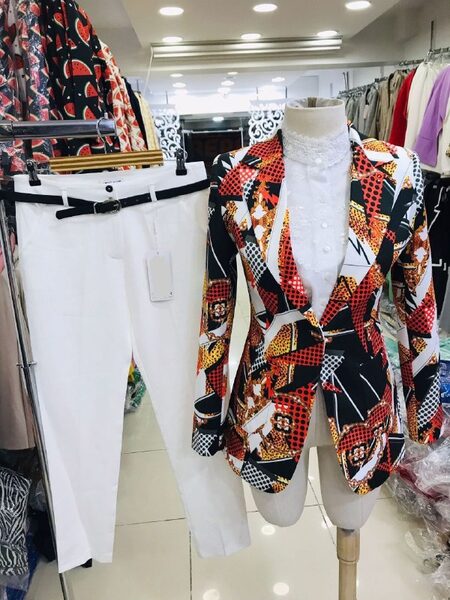 Apparel — TGAl_isSip7Y view 3