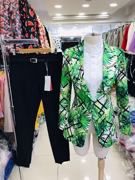 Apparel — TGAl_isSip7Y view 4