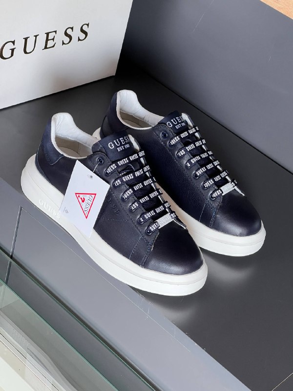 Men's Sneakers — TGAmvKixXPi6