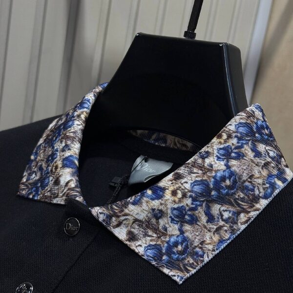 Apparel — TGAnDmW_Mxh5 view 3