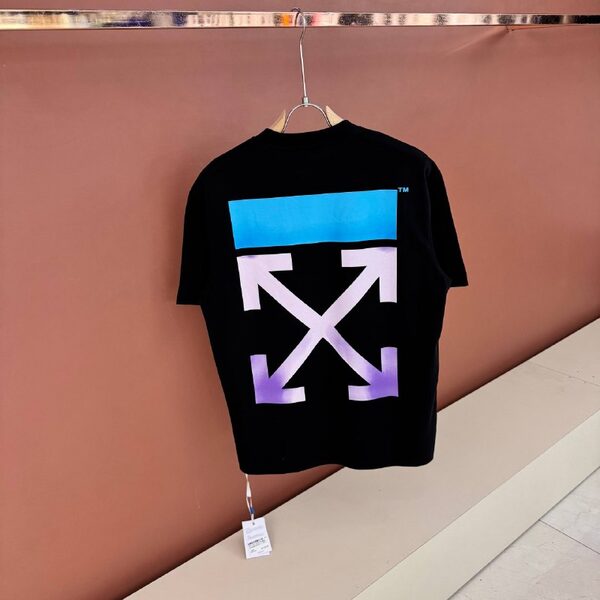 Apparel — TGAnQ3kEzKwD