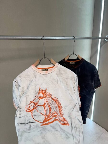 Apparel — TGAqmiiuc8xi view 4