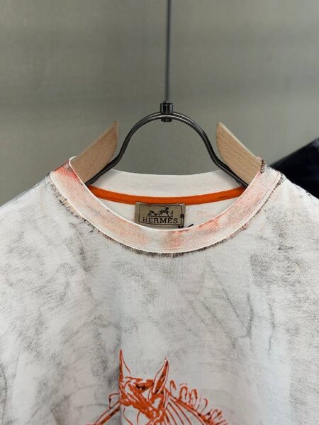 Apparel — TGAqmiiuc8xi view 6