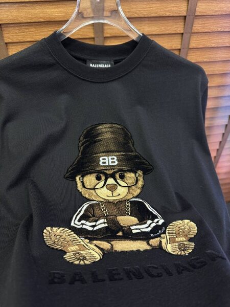 Apparel — TGB3CrjzcX4v view 2