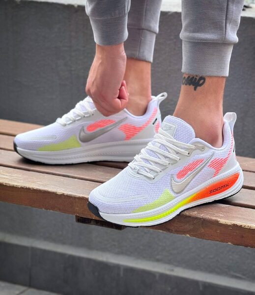 Men's Sneakers — TGB6rP8VUu6e view 2