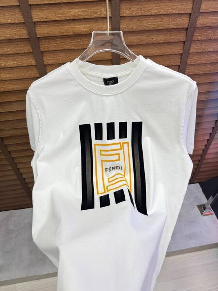 Apparel — TGBAbLEj9OeI