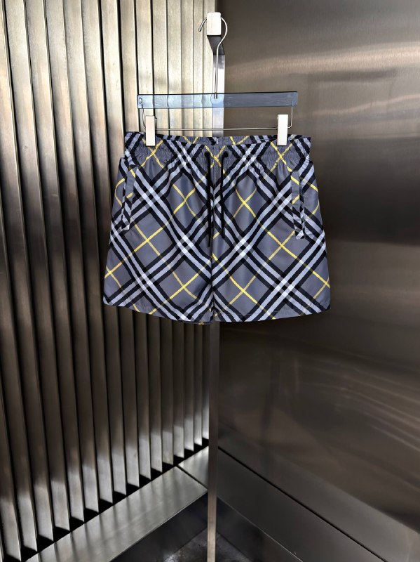 Apparel — TGBJ2k-xr8Q0