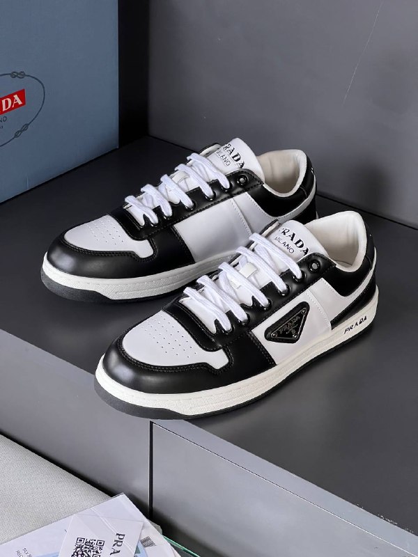 Men's Sneakers — TGBVPnz8Dk8p view