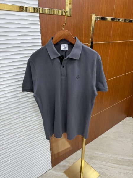 Apparel — TGBafiq6Fqwo