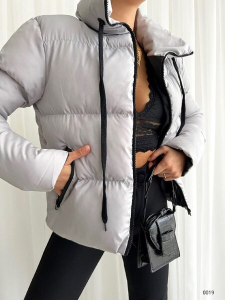 Apparel — TGBbZ6Nxzhwu view 3