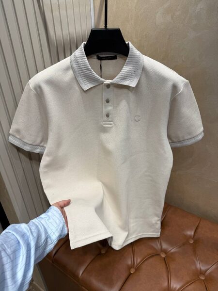 Apparel — TGBdA7EEVWvQ