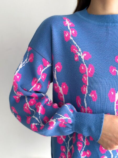 Apparel — TGBeAOU9mHPc