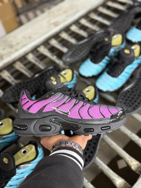 Men's Sneakers — TGBmTpec0kMg
