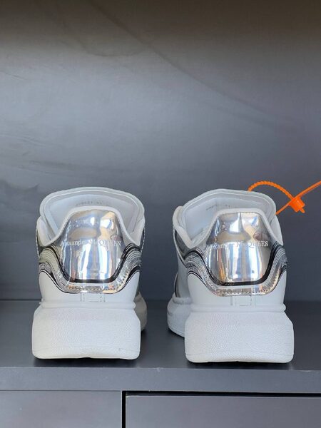 Men's Sneakers — TGBvW3cXVw_X view 3