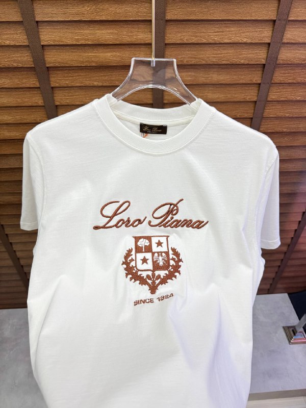 Apparel — TGBxnw4z_8C8