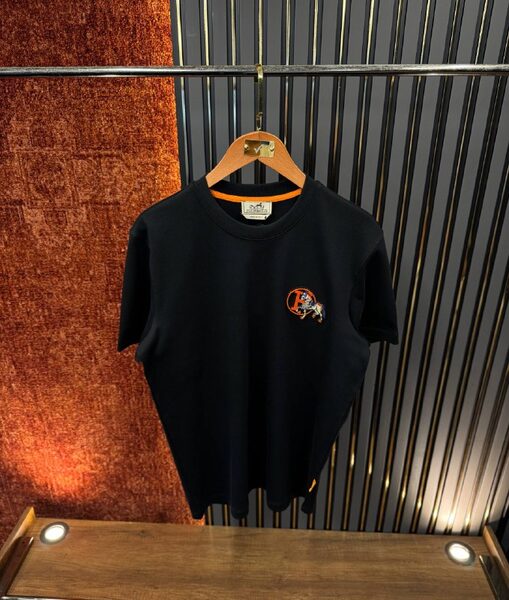 Apparel — TGC3JwtSg0Wb view 3