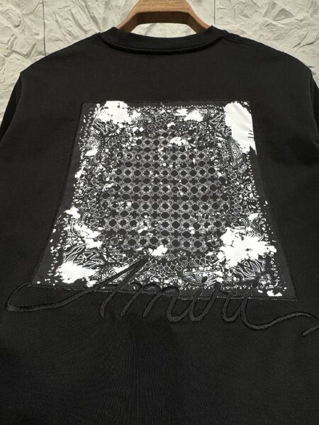 Apparel — TGCRBImJjHEG view 2