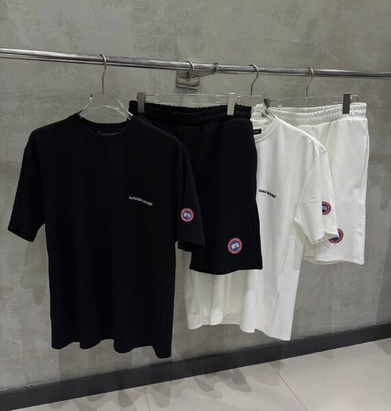 Apparel — TGCSNsNSI4Kq view 2