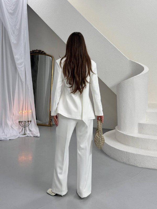 Apparel — TGCcjxSsQhFg view