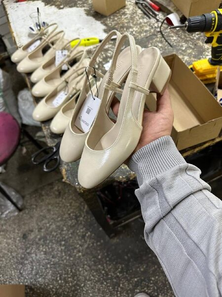 Women's Shoes — TGCk_Mxbiz7_ view 2