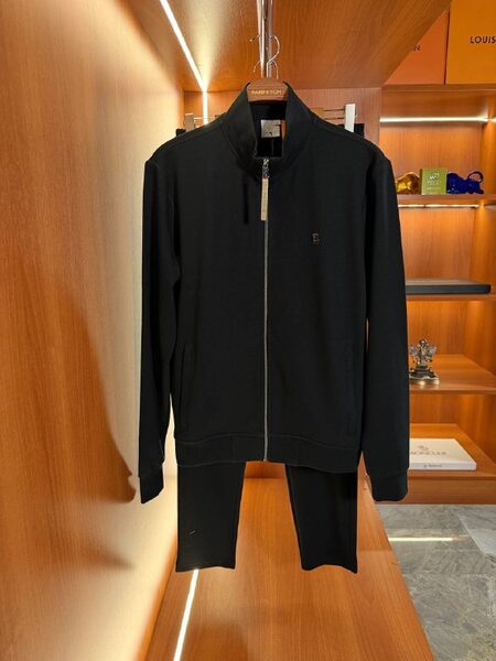 Apparel — TGCn7O-lYruM