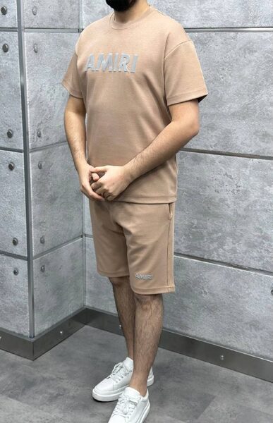 Apparel — TGCzsrFfj35K view 2