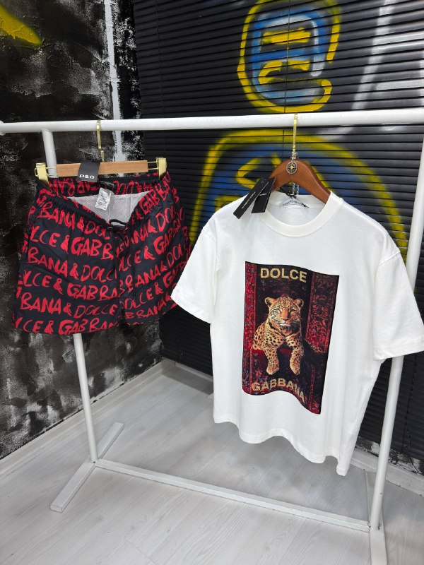 Apparel — TGDGDm7ME4sp
