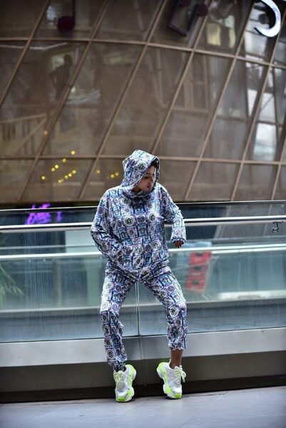 Apparel — TGDGw4FiGKZi view 2