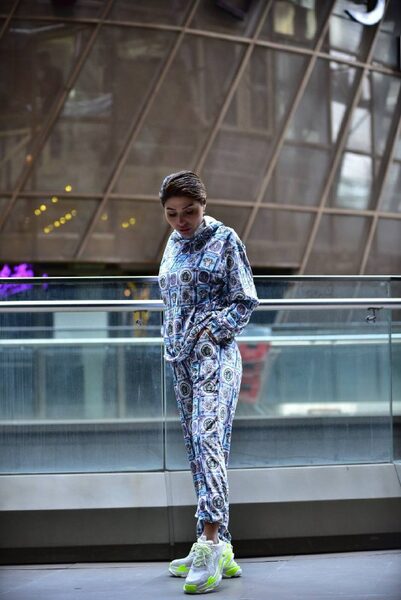 Apparel — TGDGw4FiGKZi view 3