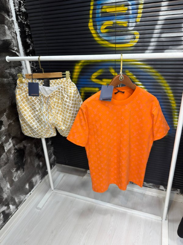 Apparel — TGDJh3O0Glnk