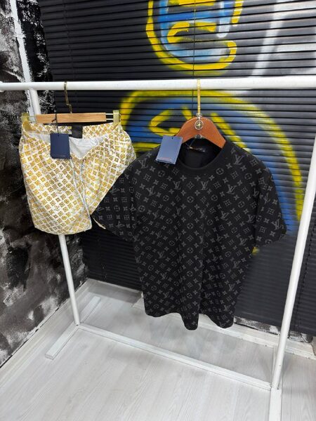Apparel — TGDJh3O0Glnk view 8