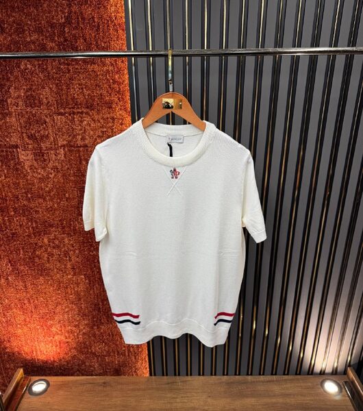 Apparel — TGDKJs6ZMXSq view 4