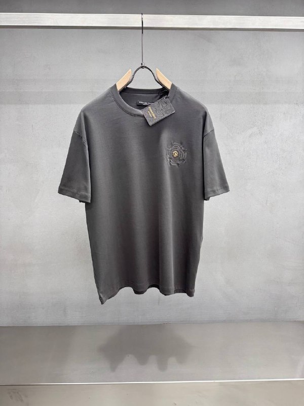 Apparel — TGDKyixdCPgI
