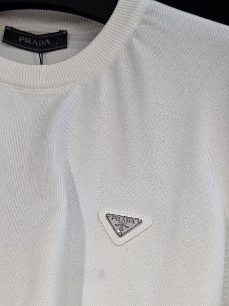 Apparel — TGDMF1mD9xvT view 4