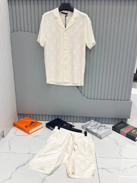 Apparel — TGDOXY7G_32q