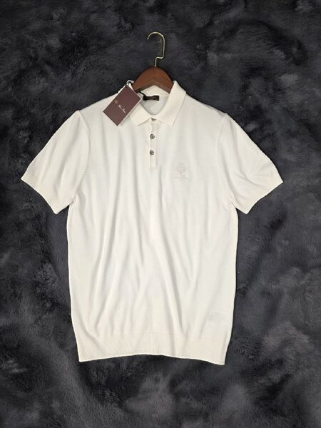 Apparel — TGDXI4tX9iM1