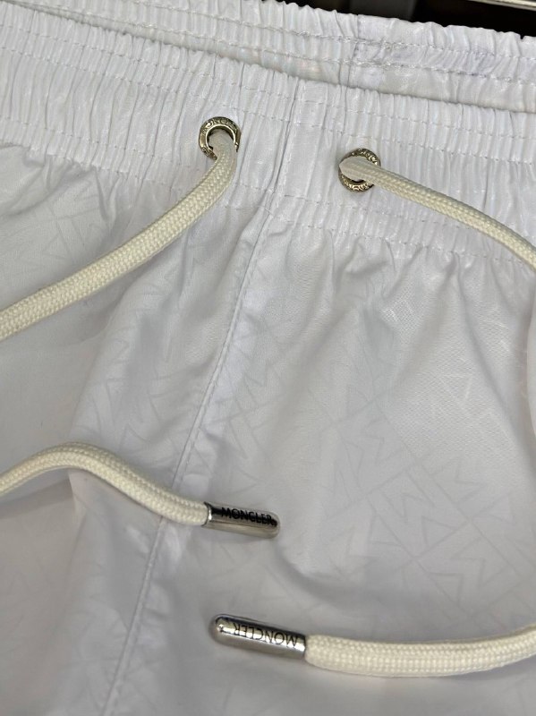 Apparel — TGDa9aqEeNx0 view