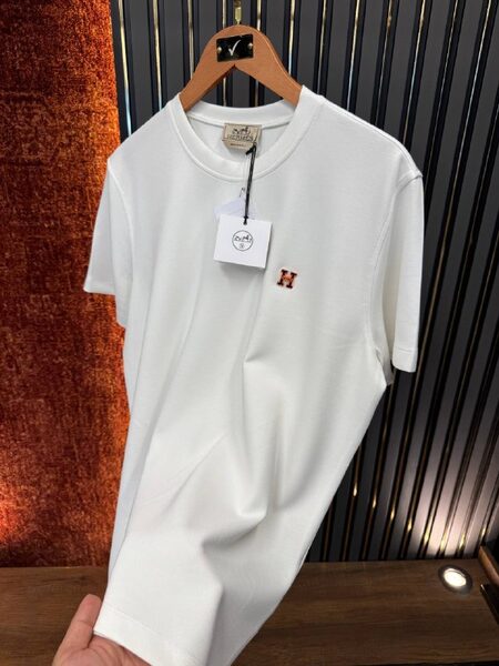 Apparel — TGDi0E8syDsz view 4