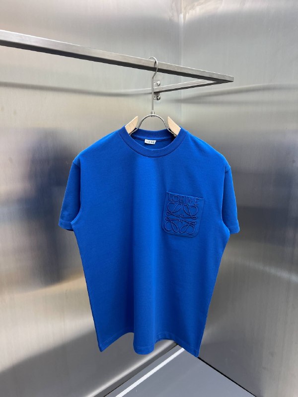 Apparel — TGDtevmxSAEe