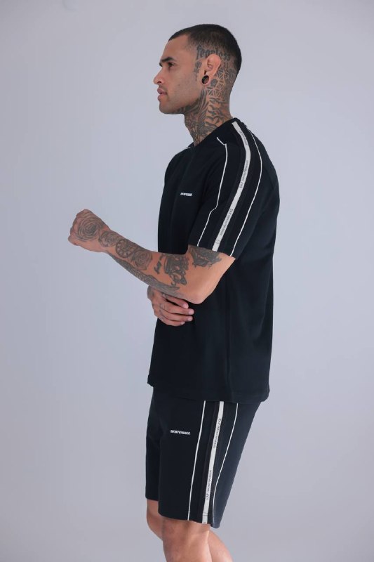 Apparel — TGDyq7HIh-bB view